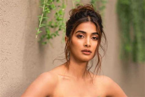 naked pooja hegde|[Top 70+] Pooja Hegde XXX Photos + Videos Nude Collection.